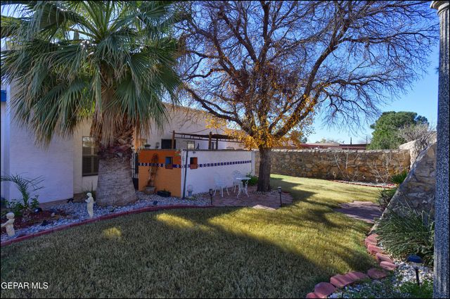 11455 Ed Merrins Dr Drive, El Paso, TX 79936