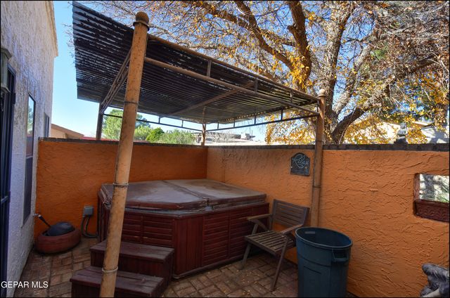 11455 Ed Merrins Dr Drive, El Paso, TX 79936