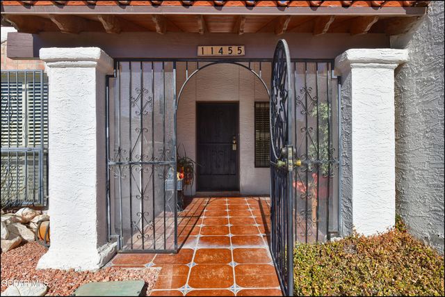 11455 Ed Merrins Dr Drive, El Paso, TX 79936