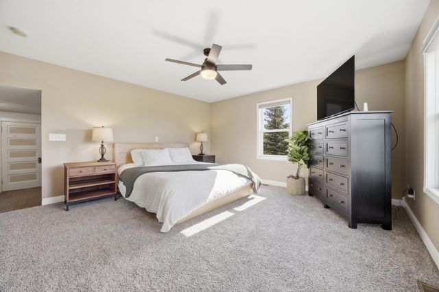 1323 S River Drive, Moorhead, MN 56560