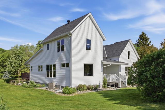 1323 S River Drive, Moorhead, MN 56560