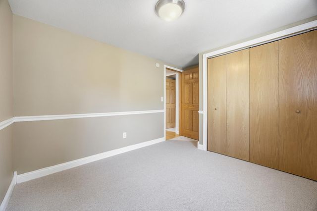 1323 S River Drive, Moorhead, MN 56560