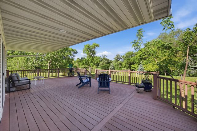 1323 S River Drive, Moorhead, MN 56560