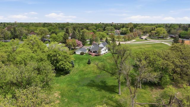 1323 S River Drive, Moorhead, MN 56560