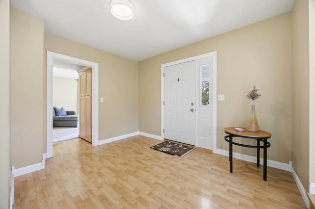1323 S River Drive, Moorhead, MN 56560
