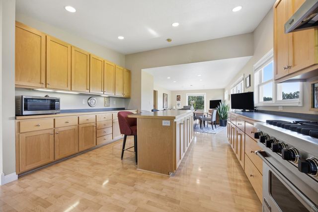 1323 S River Drive, Moorhead, MN 56560