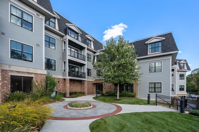 131 Eliot St 204, Milton, MA 02186