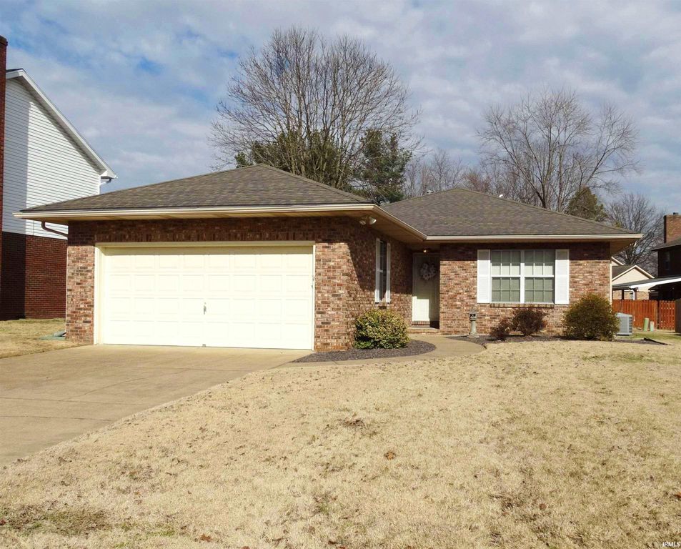 2910 Oakshire Drive, Evansville, IN 47711
