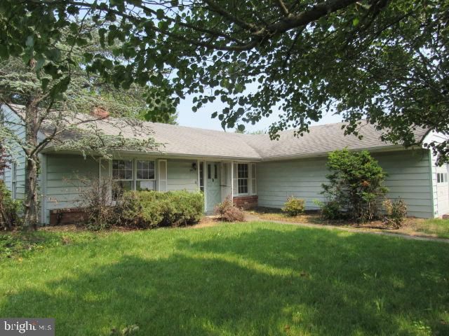 54 ARBOR MEADOW DR, Sicklerville, NJ 08081