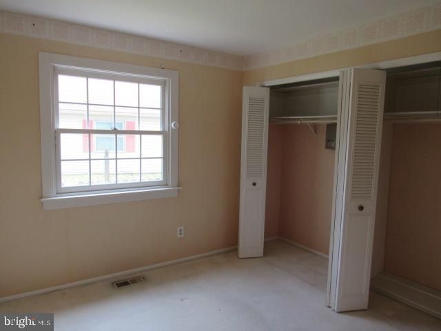 54 ARBOR MEADOW DR, Sicklerville, NJ 08081