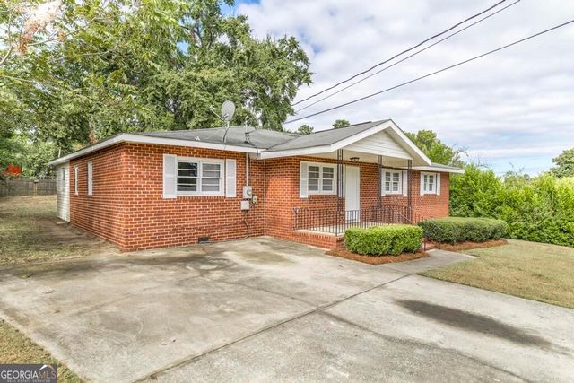 1662 Downing Circle, Macon, GA 31206