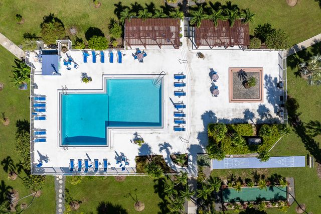 2601 S Roosevelt Blvd Apt 307C, Key West, FL 33040