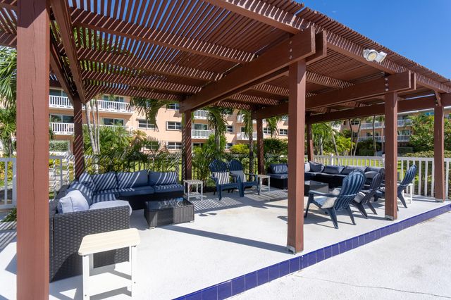2601 S Roosevelt Blvd Apt 307C, Key West, FL 33040