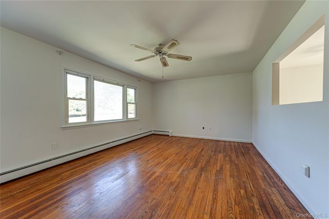 6200 New Suffolk Avenue, Mattituck, NY 11952
