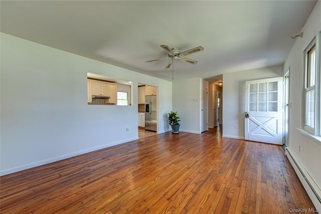 6200 New Suffolk Avenue, Mattituck, NY 11952