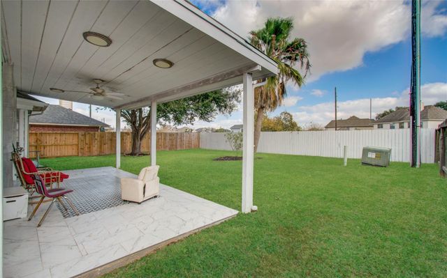 3219 Leila Oaks Drive, Houston, TX 77082