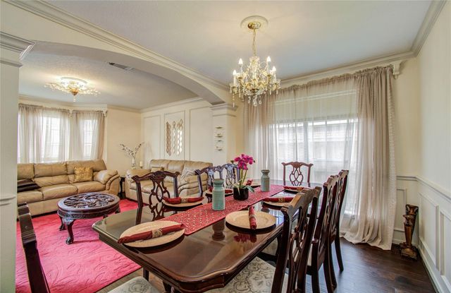 3219 Leila Oaks Drive, Houston, TX 77082