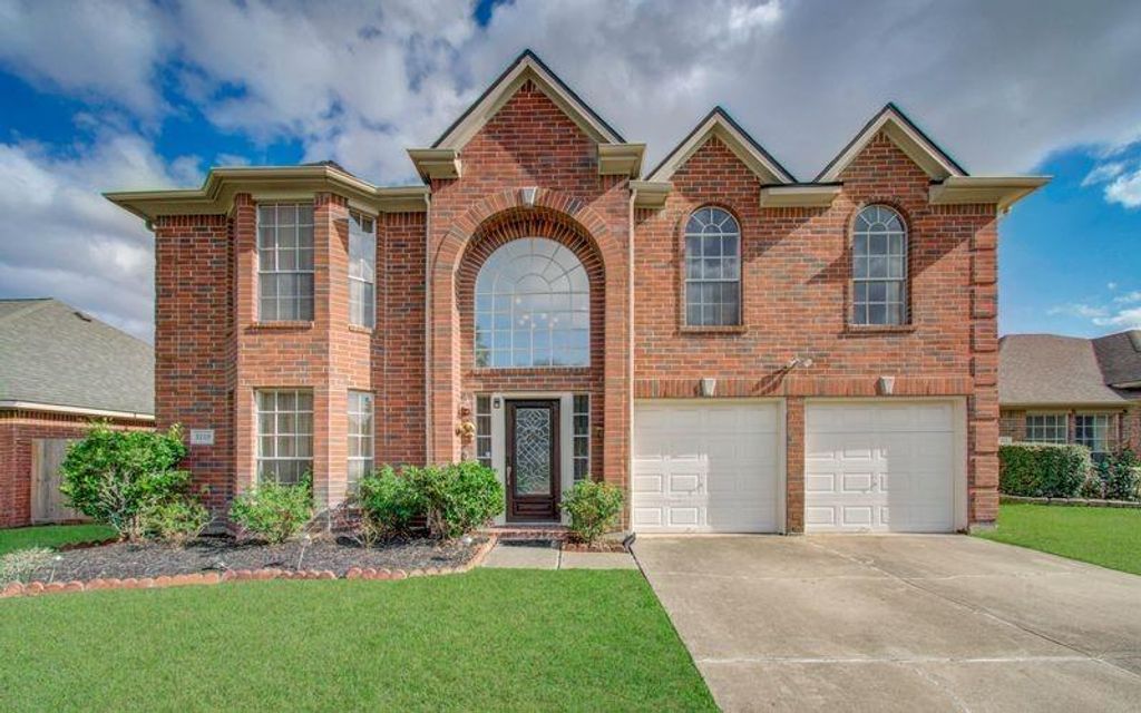 3219 Leila Oaks Drive, Houston, TX 77082