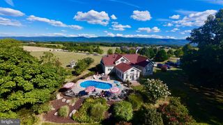 893 LANTZ RD, Edinburg, VA 22824
