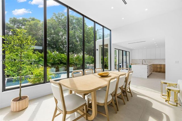 66 NW 50th St, Miami, FL 33127