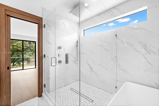 66 NW 50th St, Miami, FL 33127