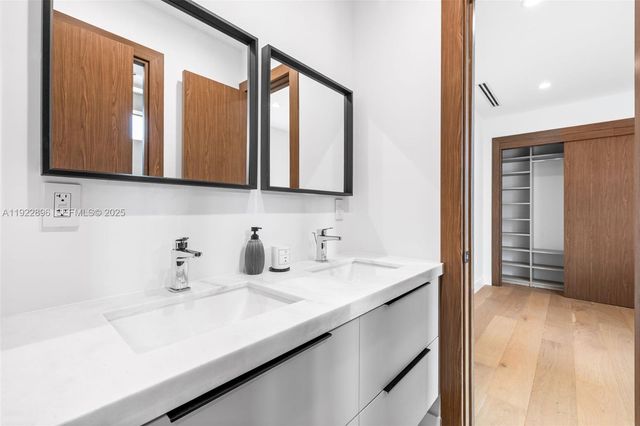 66 NW 50th St, Miami, FL 33127