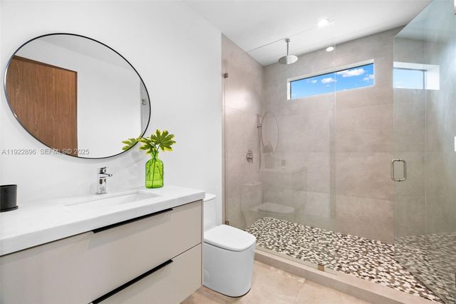 66 NW 50th St, Miami, FL 33127