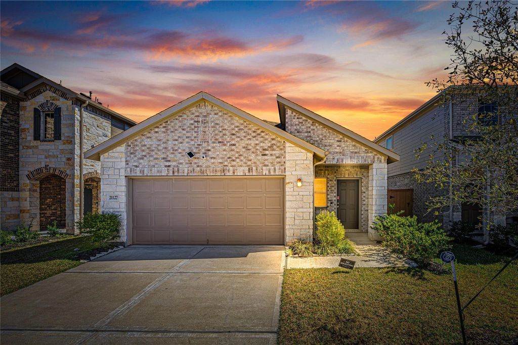 21127 Dolphin Bay Lane, Cypress, TX 77433
