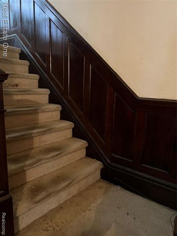 686 Atkinson, Detroit, MI 48202