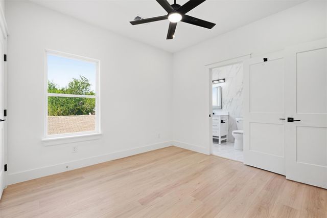 5014 Creekmont Drive, Houston, TX 77091