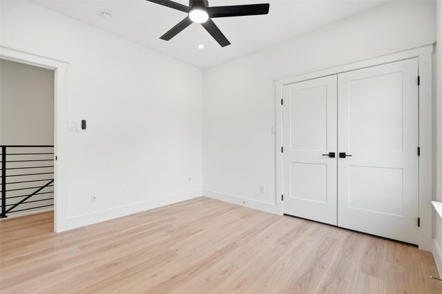 5014 Creekmont Drive, Houston, TX 77091