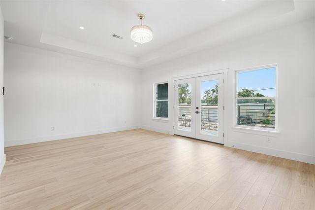 5014 Creekmont Drive, Houston, TX 77091