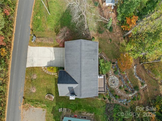 73 Honeysuckle Lane, Asheville, NC 28806