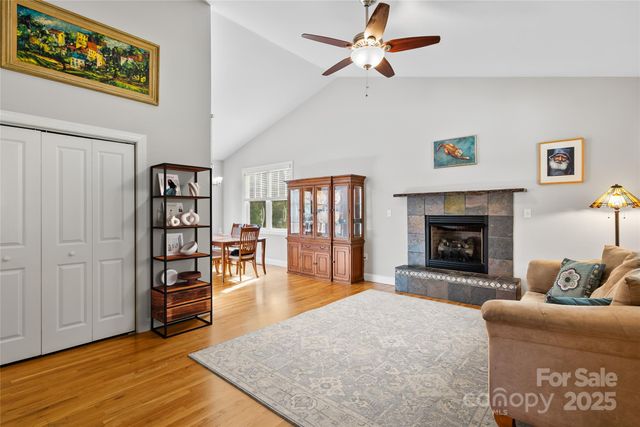 73 Honeysuckle Lane, Asheville, NC 28806