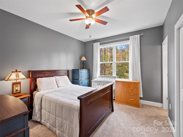 73 Honeysuckle Lane, Asheville, NC 28806