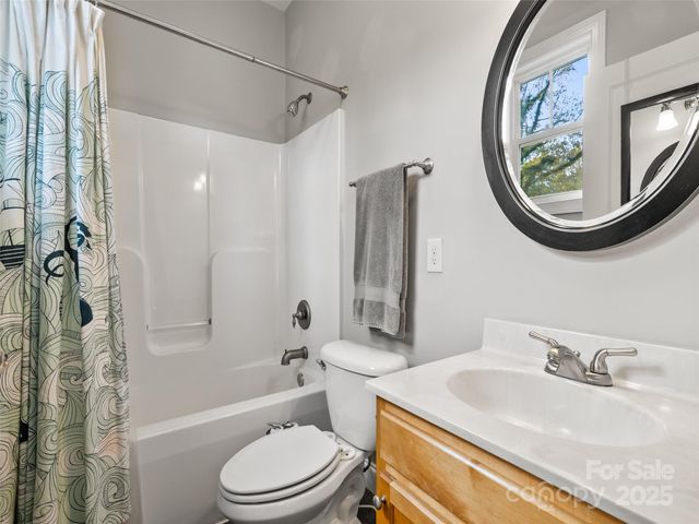 73 Honeysuckle Lane, Asheville, NC 28806