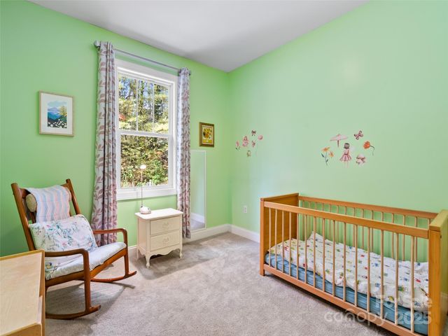 73 Honeysuckle Lane, Asheville, NC 28806