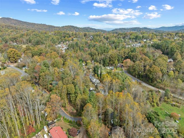 73 Honeysuckle Lane, Asheville, NC 28806