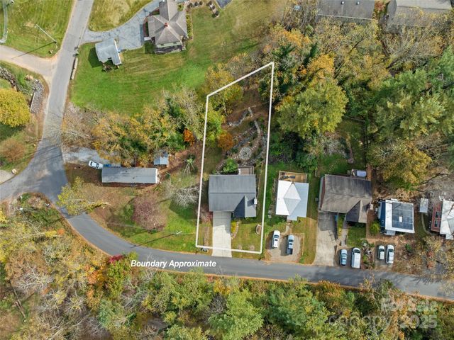 73 Honeysuckle Lane, Asheville, NC 28806