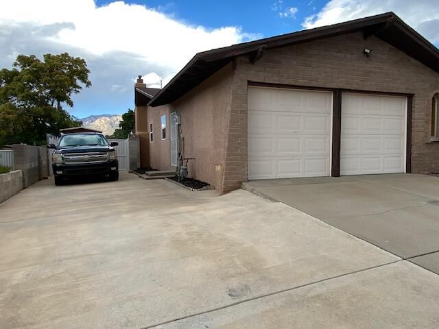 12009 ELVIN Place NE, Albuquerque, NM 87112