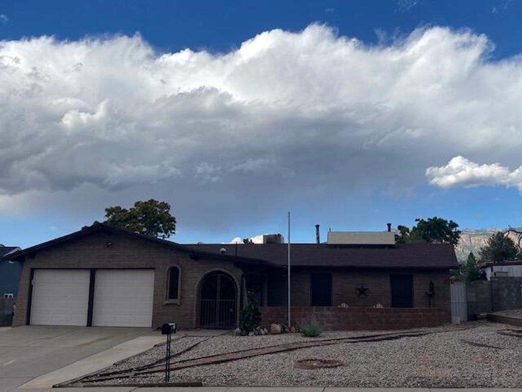 12009 ELVIN Place NE, Albuquerque, NM 87112