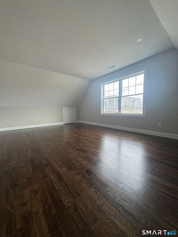 281 Harriet Street 281, Bridgeport, CT 06608