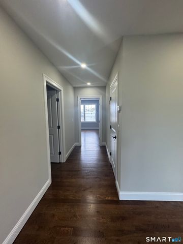 281 Harriet Street 281, Bridgeport, CT 06608