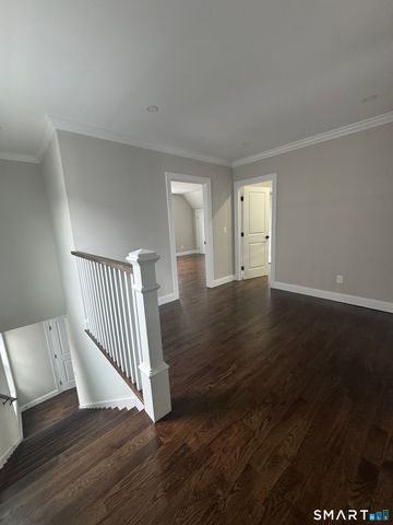281 Harriet Street 281, Bridgeport, CT 06608
