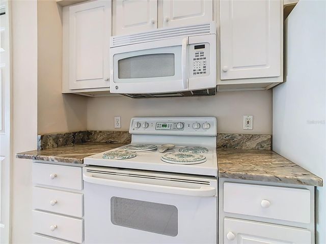 5714 WATER OAK LANE, Mulberry, FL 33860