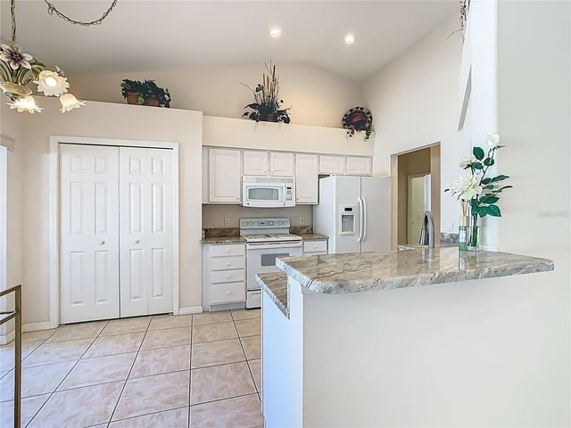 5714 WATER OAK LANE, Mulberry, FL 33860