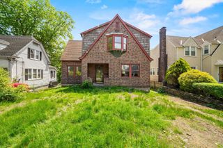 65 Overlook Drive, Valhalla, NY 10595