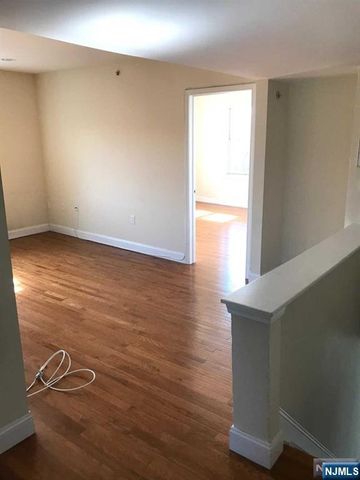 237-241 Closter Dock Road 5, Closter, NJ 07624