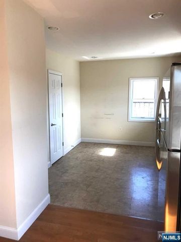 237-241 Closter Dock Road 5, Closter, NJ 07624