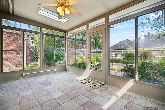 5839 Glen Cove Dr, Baton Rouge, LA 70809